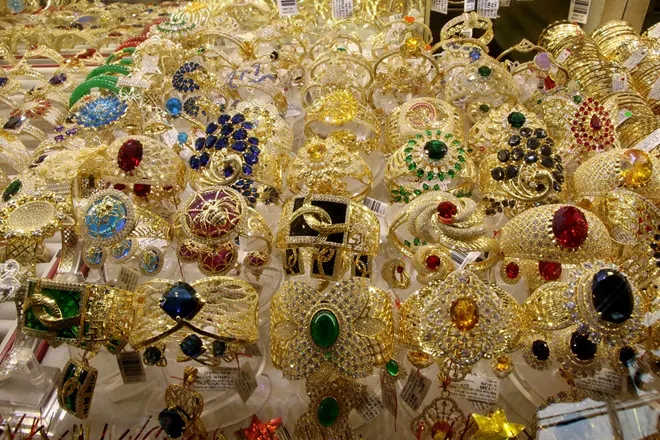 Giá vàng tiếp tục tăng trong ngày 4.4