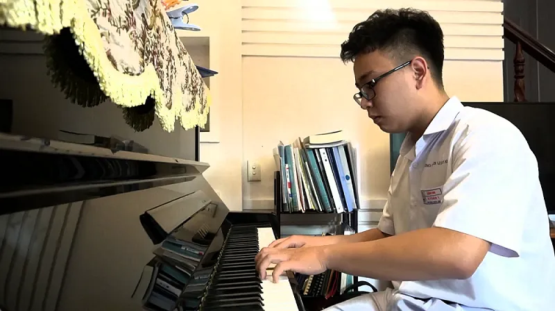 Những 10X giành học bổng “khủng” tại Viện Kỹ thuật và Khoa học máy tính VinUni ảnh 1