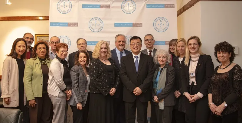 GS. Maurizio Trevisan: Xây dựng nguồn nhân lực cốt lõi ở mọi bệnh viện ảnh 2