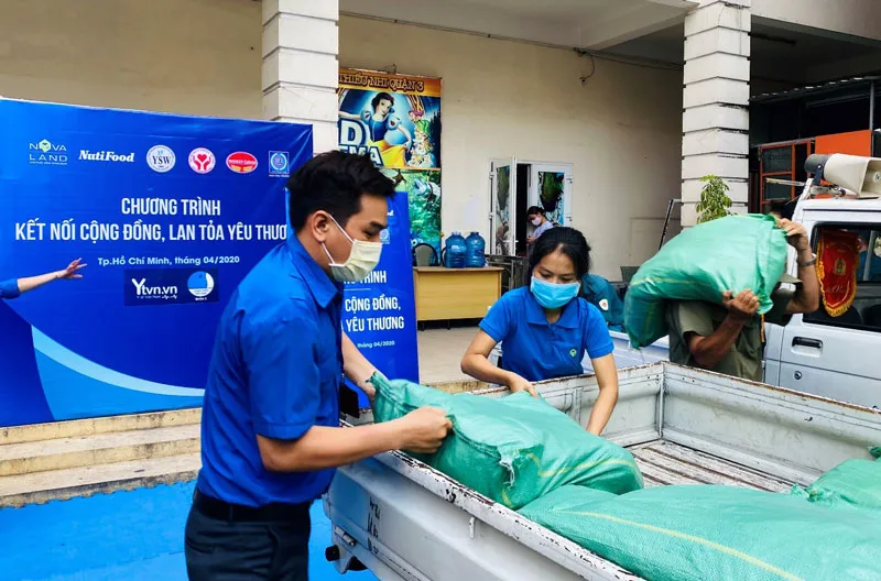 Novaland trao tặng 10 tỷ đồng trang thiết bị y tế ảnh 1