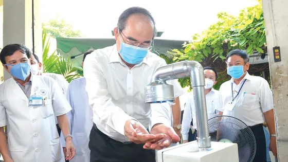 Dấu ấn trong lãnh đạo, điều hành phòng chống dịch bệnh ảnh 1