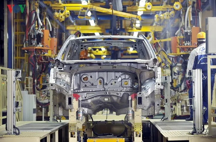 Việc giảm hàng loạt thuế, phí được kỳ vọng sẽ giúp “hồi sinh” thị trường ôtô đang ế ẩm, ảm đạm