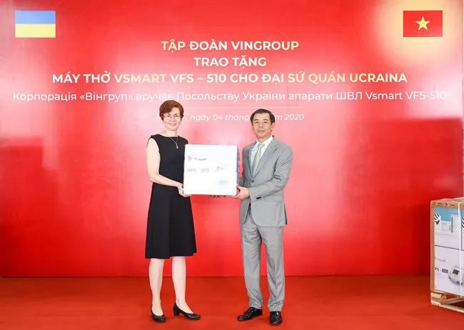 Vingroup trao tặng 1.000 máy thở cho Nga, Ucraina Và Singapore ảnh 1