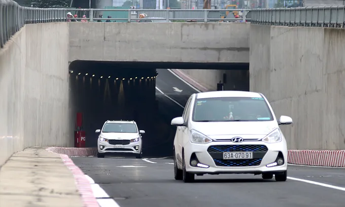 Hầm chui An Sương thông xe