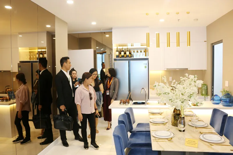 Người mua nhộn nhịp quay lại thị trường BĐS ảnh 2