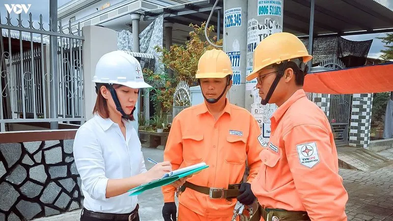 Biểu giá bán lẻ điện sinh hoạt: Càng sửa càng rối. (Ảnh minh họa)