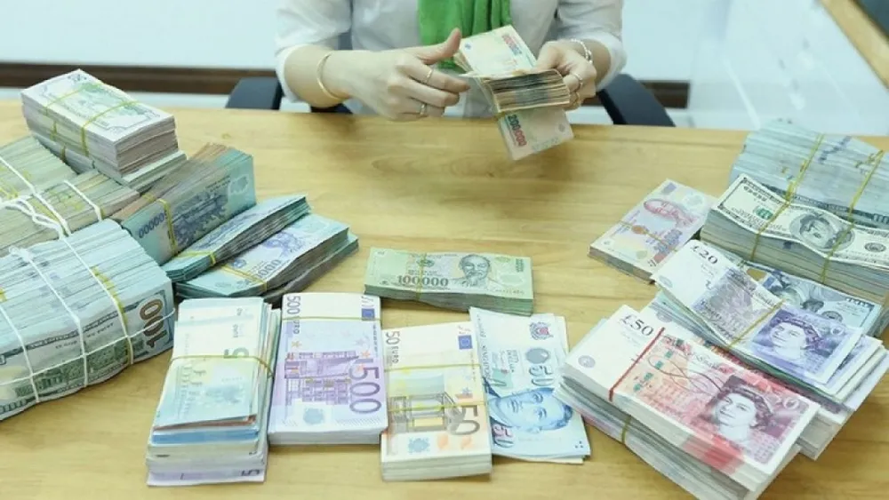 Mục tiêu điều hành xuyên suốt của chính sách tiền tệ nói chung và chính sách tỷ giá nói riêng là kiểm soát lạm phát và giữ ổn định kinh tế vĩ mô (Ảnh minh họa: KT)