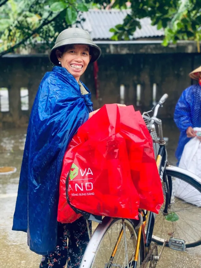 Novaland chia sẻ khó khăn với người dân miền trung ảnh 2