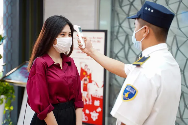 Thị trường bán lẻ sẵn sàng “bật” sau những đợt “nén” Covid ảnh 1