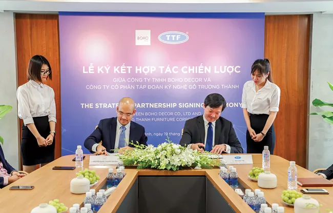 TTF với lỗ lũy kế hơn 3.000 tỷ đồng cũng phát hành CP huy động 1.000 tỷ đồng để… trả nợ.