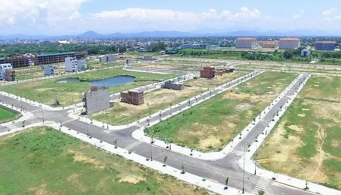 Bộ Tài chính nói gì về đề xuất thu thuế cao để trị sốt đất của HoREA? ảnh 1