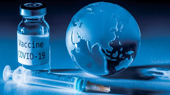 Nền kinh tế phụ thuộc vào chiến lược vaccine ảnh 2