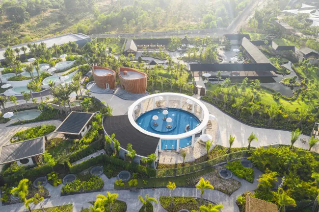 Trải nghiệm thiên nhiên đắt giá tại biệt thự đồi giáp biển Hồ Tràm ảnh 4