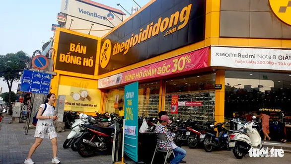 Ảnh chụp một cửa hàng Thế giới di động ở TP.HCM trước giãn cách