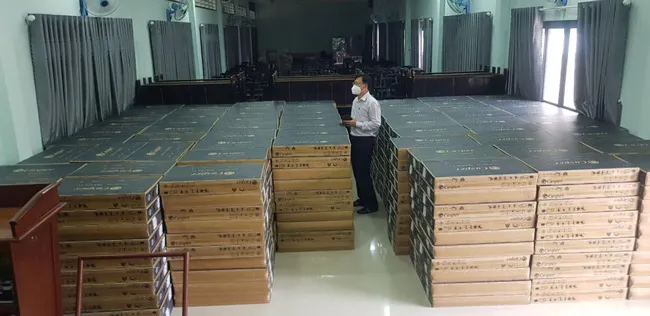 Thaco trao tặng tỉnh Trà Vinh 1.000 smart tivi phục vụ dạy và học trực tuyến ảnh 2