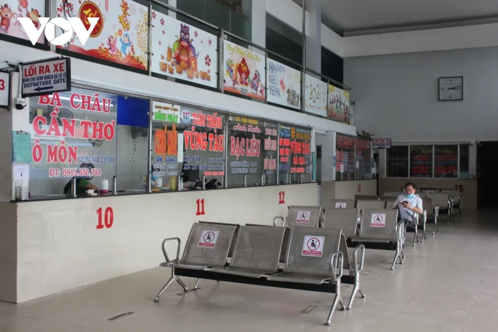 Vận tải khách liên tỉnh ảm đạm, chuyến xe 0 đồng ở TP.HCM bắt đầu hoạt động ảnh 3