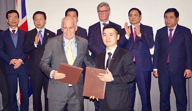 Standard Chartered cam kết tài trợ 6 tỷ USD cho các dự án xanh của T&T Group ảnh 2