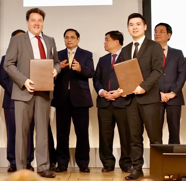 T&T Group VÀ Total đầu tư 3 tỷ USD phát triển năng lượng tái tạo tại Việt Nam ảnh 1