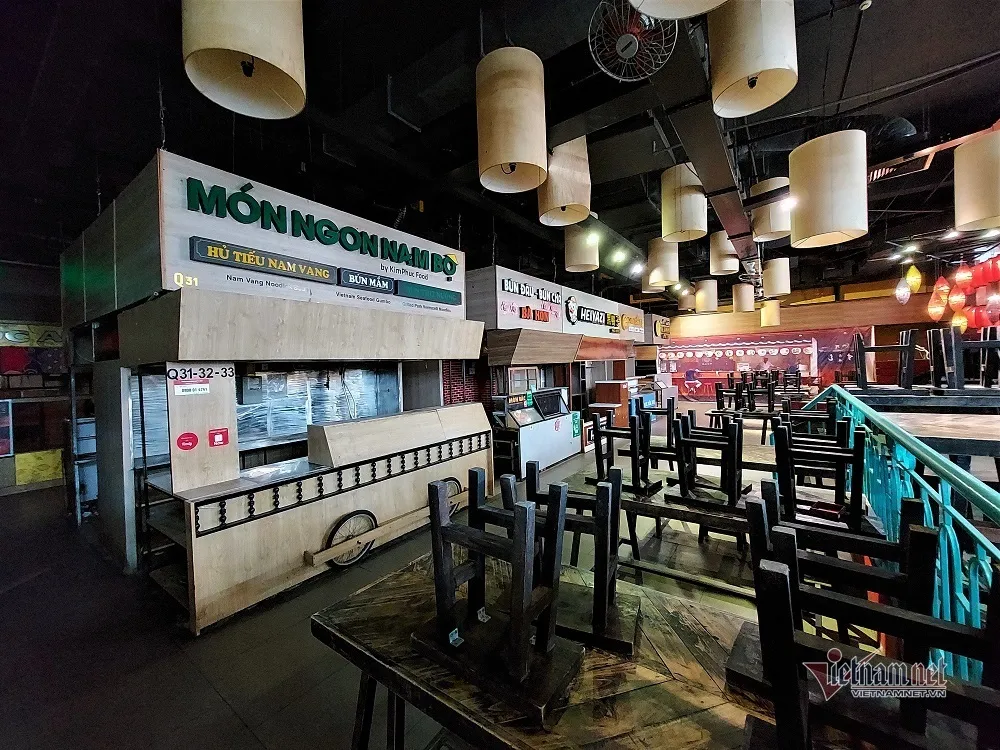 Khu ăn chơi nổi tiếng dưới lòng đất Sài thành 'vắng như chùa Bà Đanh'