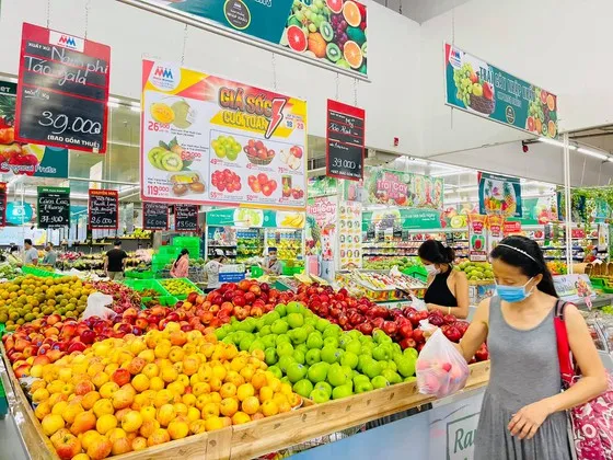 Người dân đi siêu thị đang giảm khoảng 30% so với ngày bình thường
