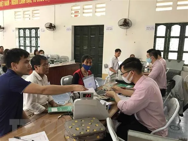 Co de giam lai vay tieu dung khi dich COVID-19 van phuc tap? hinh anh 2