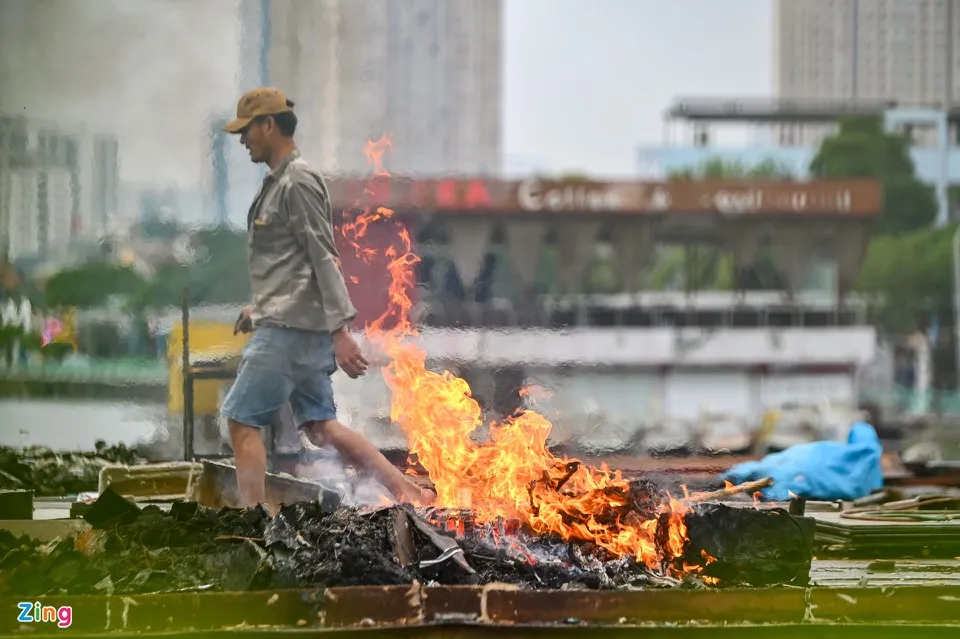 Tháo dỡ du thuyền bỏ hoang ảnh 9 Thao do du thuyen bo hoang anh 9