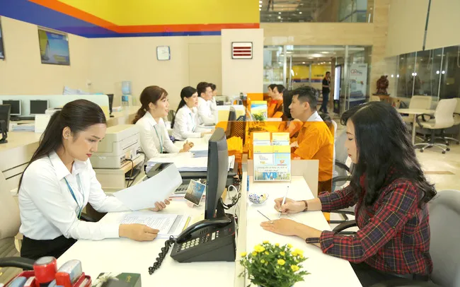 Ngân hàng hết thời chạy đua mở chi nhánh