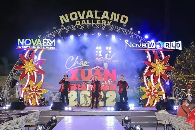 Rộn ràng không khí Hội hoa xuân 2022 tại Novaland Gallery ảnh 5