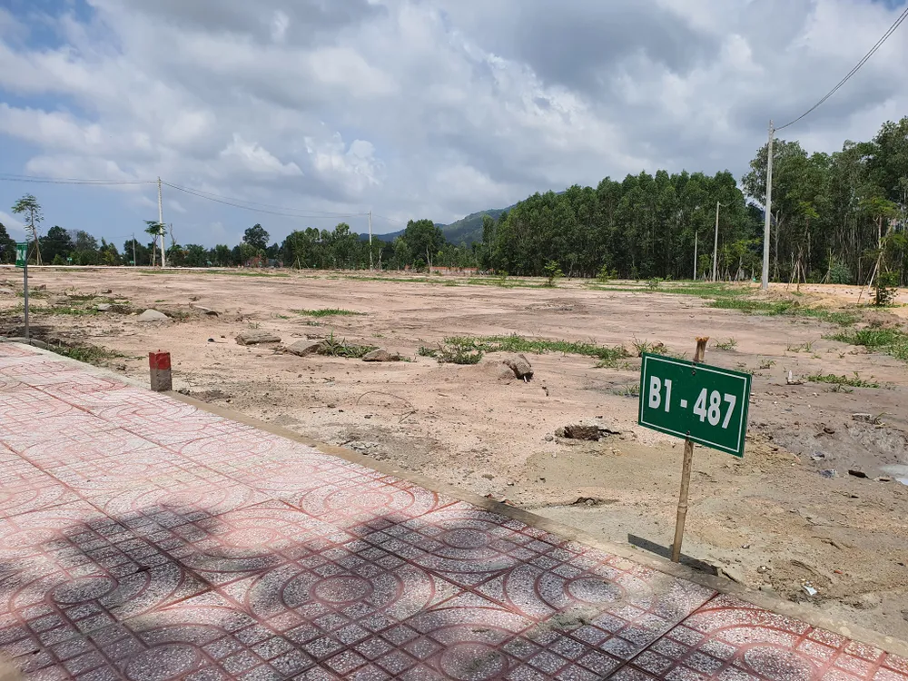 Bà Rịa - Vũng Tàu: Người dân bế tắc khi xin thủ tục tách thửa đất ở - ảnh 2