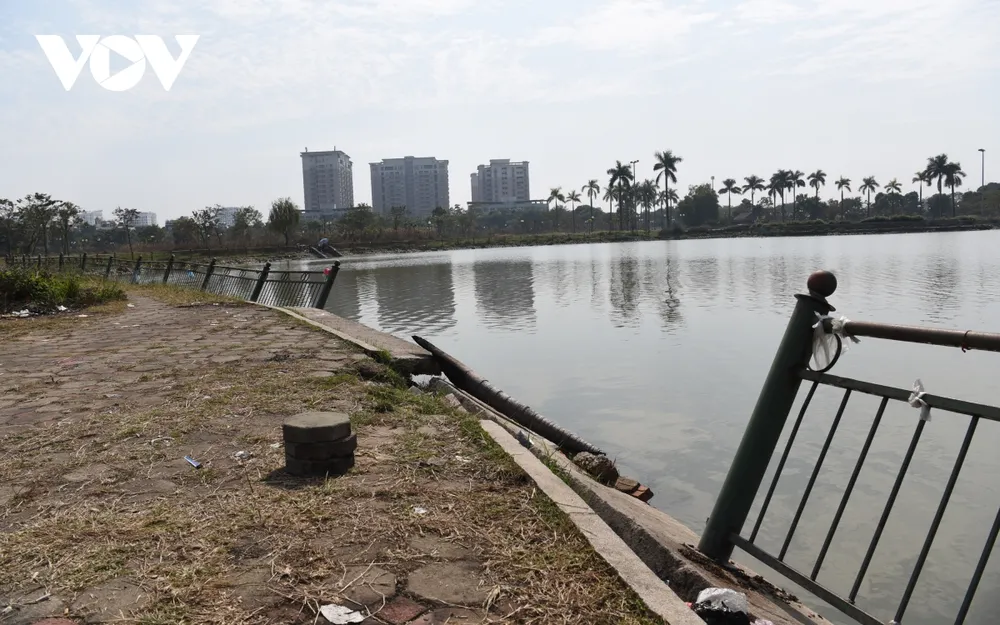 Công viên ở Hà Nội bị bỏ hoang, xuống cấp biến thành vườn rau giữa khu đô thị Việt Hưng ảnh 5