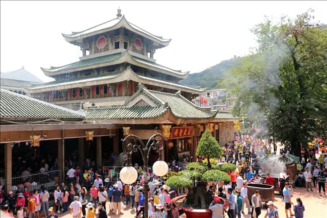 Mở cửa đón “sóng” du lịch an toàn ảnh 1