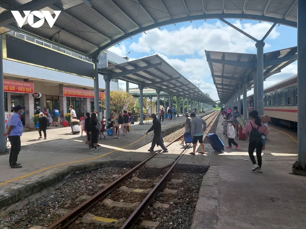 Duong sat tp.hcm-can tho giai bai toan ket noi vua lua voi khu vuc Dong nam bo hinh anh 3