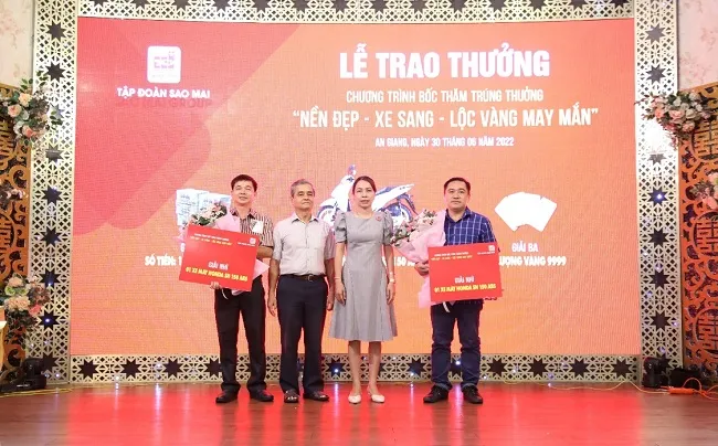 Tập đoàn Sao Mai trao giải thưởng 2 tỷ đồng chương trình “Nền đẹp - Xe sang - Lộc vàng may mắn” ảnh 2