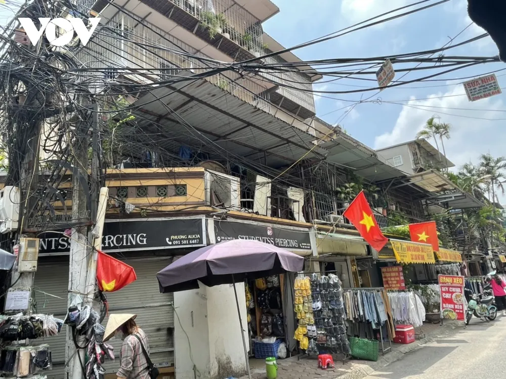 hiem hoa chay no tu nhung chuong cop tren chung cu va nha tap the cu hinh anh 17