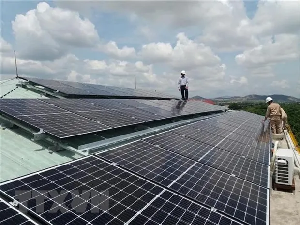 Bộ Công Thương: Tiếp tục triển khai dự án phát triển điện Mặt Trời, điện khí LNG đến 2030