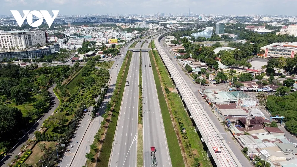 De vung dong luc kinh te cua ca nuoc cat canh hinh anh 3