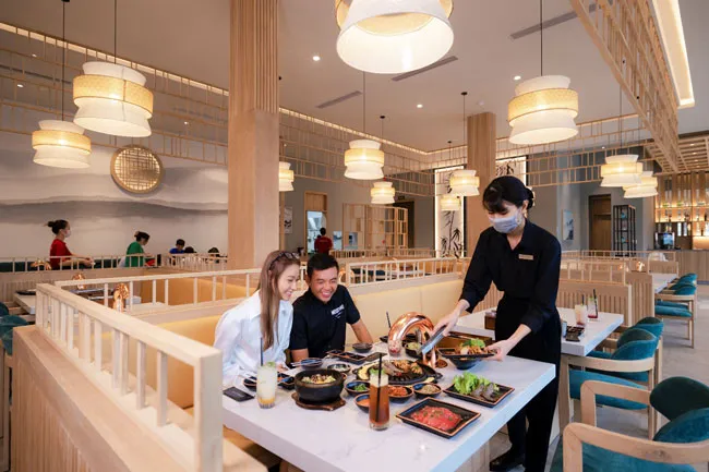 Lý Hoàng Nam hào hứng check-in tổ hợp thể thao chuẩn quốc tế NovaWorld Phan Thiet ảnh 6