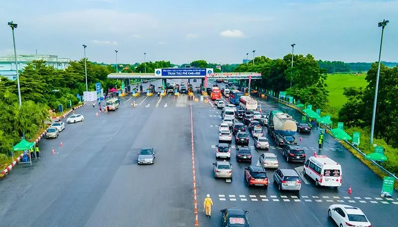Sau gần một tháng triển khai ETC trên các tuyến cao tốc, khả năng lưu thoát phương tiện qua trạm thu phí được cải thiện rõ rệt.