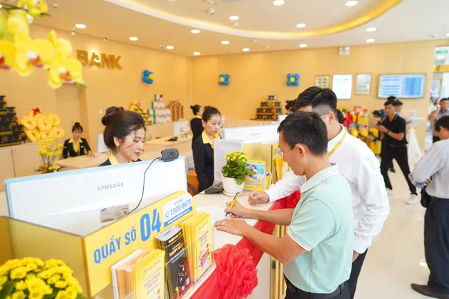 Nam A Bank Cần Thơ khai trương trụ sở mới ảnh 1