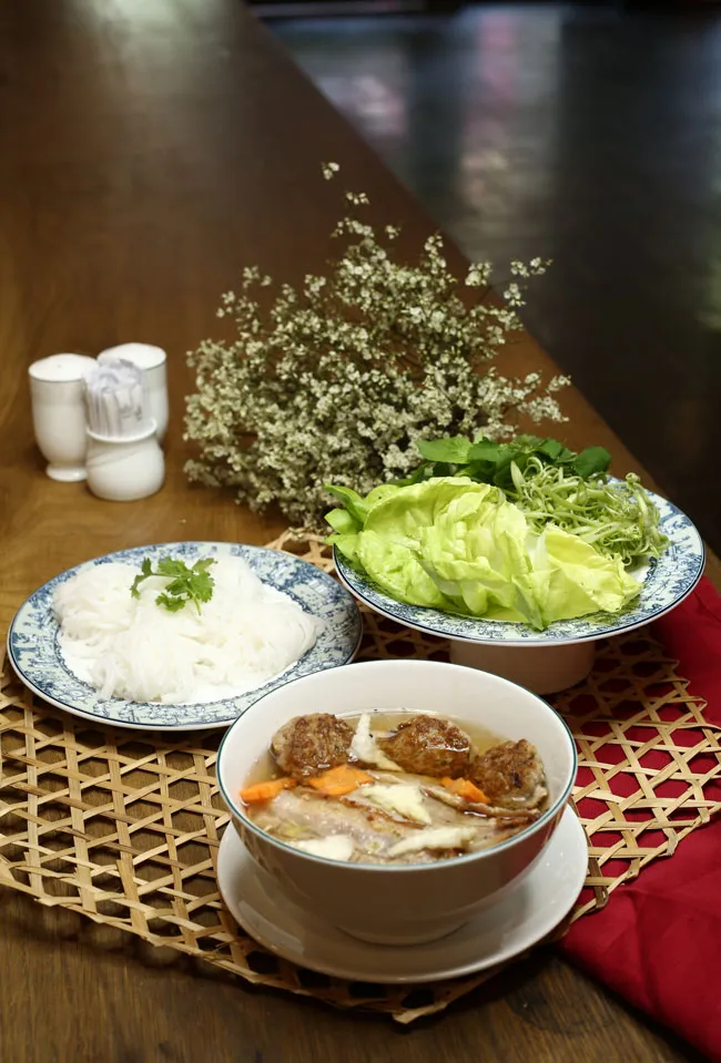 Bún chả Cung Đình - thưởng thức một lần nhớ mãi ảnh 1