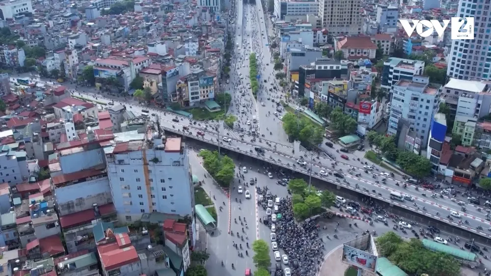 Phân làn ở Hà Nội, “thí điểm” mãi vẫn không hết ùn tắc ảnh 6