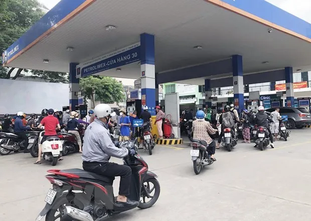 'Phat hien vi pham xang dau se chuyen ho so sang Bo Cong an xu ly' hinh anh 2