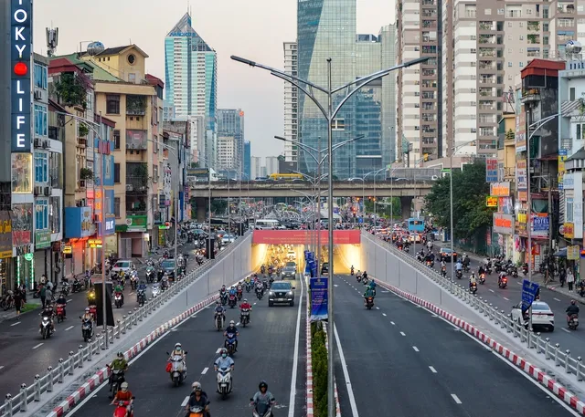 Hầm chui Lê Văn Lương góp phần giảm ùn tắc tại "điểm đen" giữa đường Lê Văn Lương - Tố Hữu và Vành đai 3.