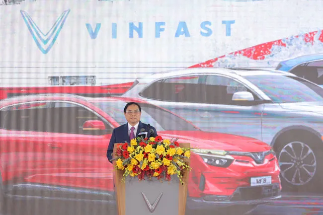 VinFast xuất khẩu lô 999 xe điện đầu tiên ra thế giới ảnh 1