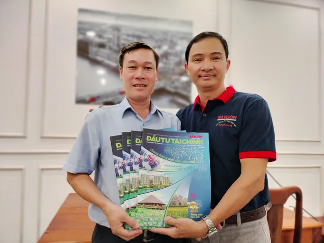 Phát hành báo Xuân ĐTTC đến bạn đọc ở Văn phòng UBND tỉnh Bình Phước Phát hành báo Xuân ĐTTC đến bạn đọc ở Văn phòng UBND tỉnh Bình Phước