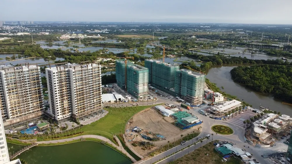 Dự thảo Luật đất đai (sửa đổi) cần tiếp tục đẩy mạnh phân cấp, phân quyền đi đôi với giám sát, kiểm soát quyền lực để việc thực thi được hiệu quả, góp phần cho sự phát triển kinh tế xã hội. (Ảnh: Nguyễn Quang)