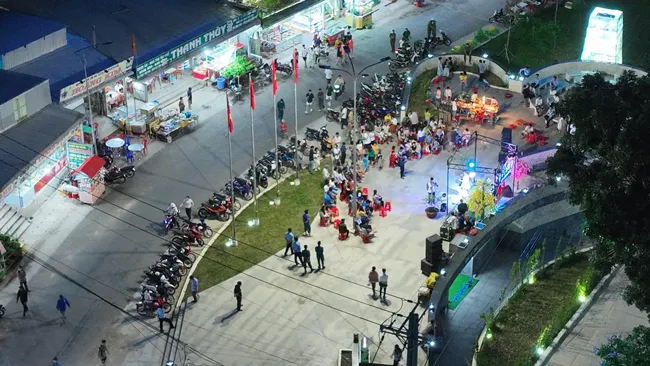 Dòng nhạc Acoustic vang lên giữa mây trời