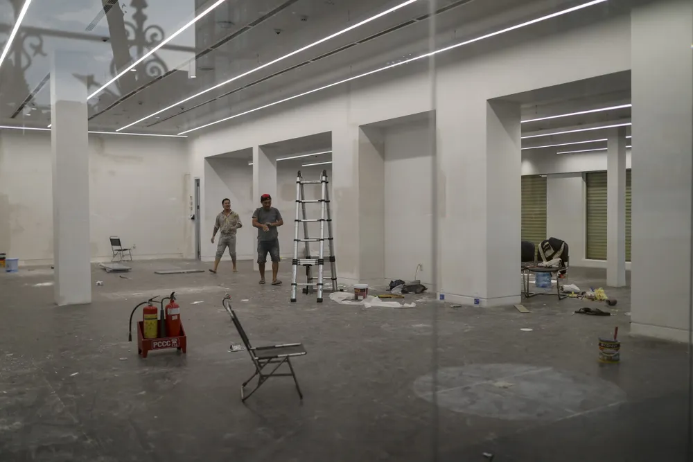 ông Johnathan Hạnh Nguyễn, Chủ tịch IPP Group - công ty mẹ của eDiGi - chia sẻ với Zing doanh nghiệp buộc phải đóng cửa hàng này do điều kiện thị trường không thuận lợi.