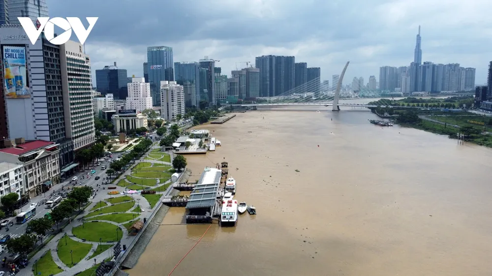 Công viên bến Bạch Đằng - Quận 1, TP.HCM