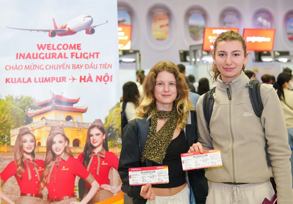 Vietjet chào mừng đường bay đầu tiên giữa Kuala Lumpur và Hà Nội